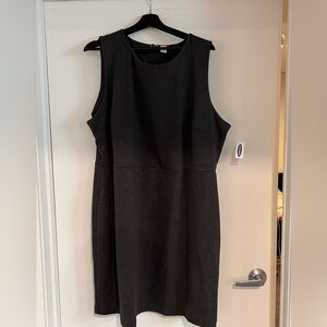 Black Sleeveless Dress